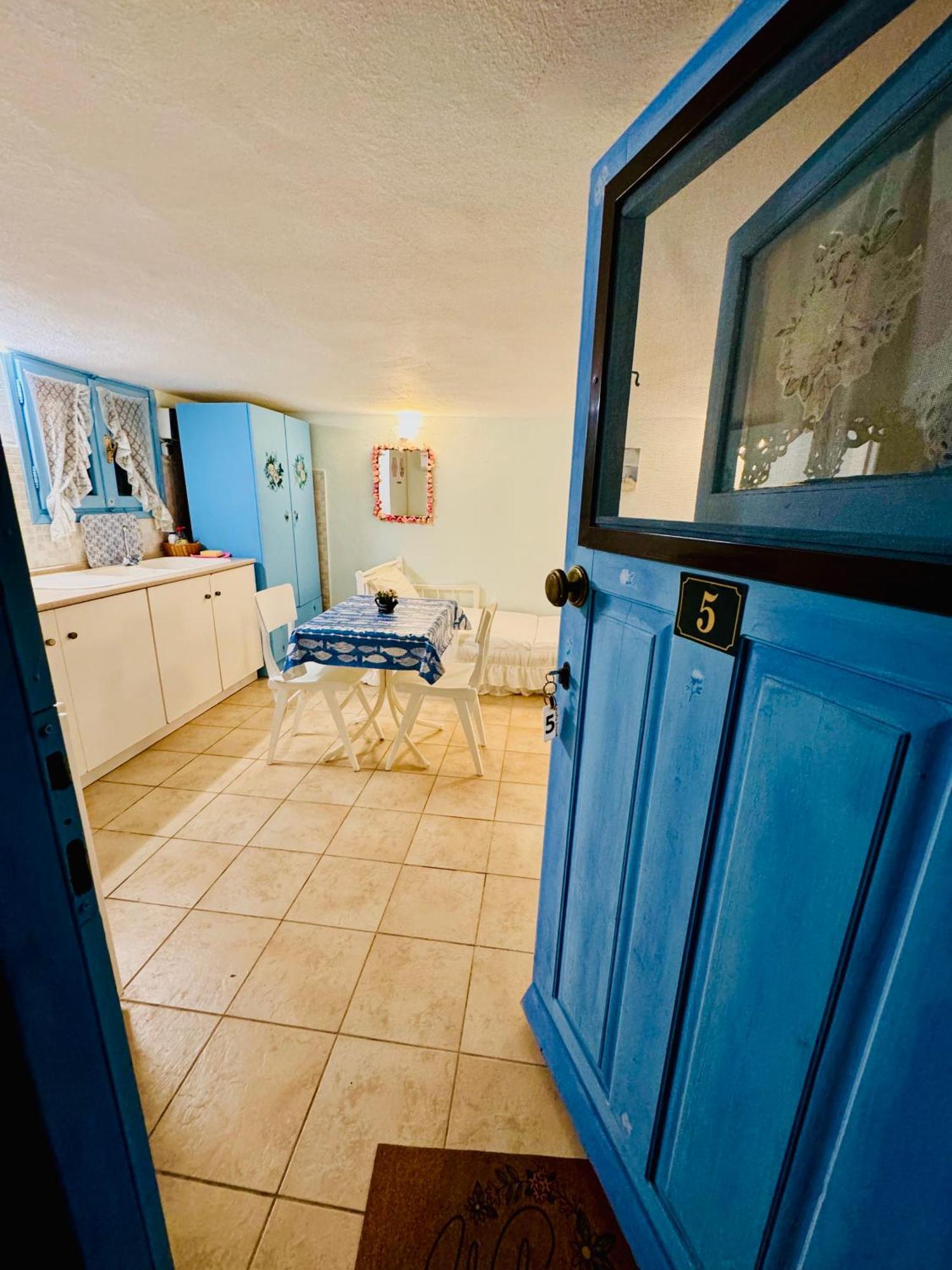 Amalia House *
